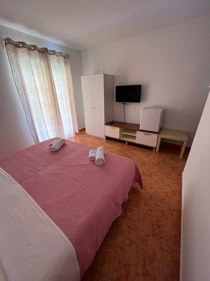 Apartments And Rooms Markovski Palit Eksteriør bilde