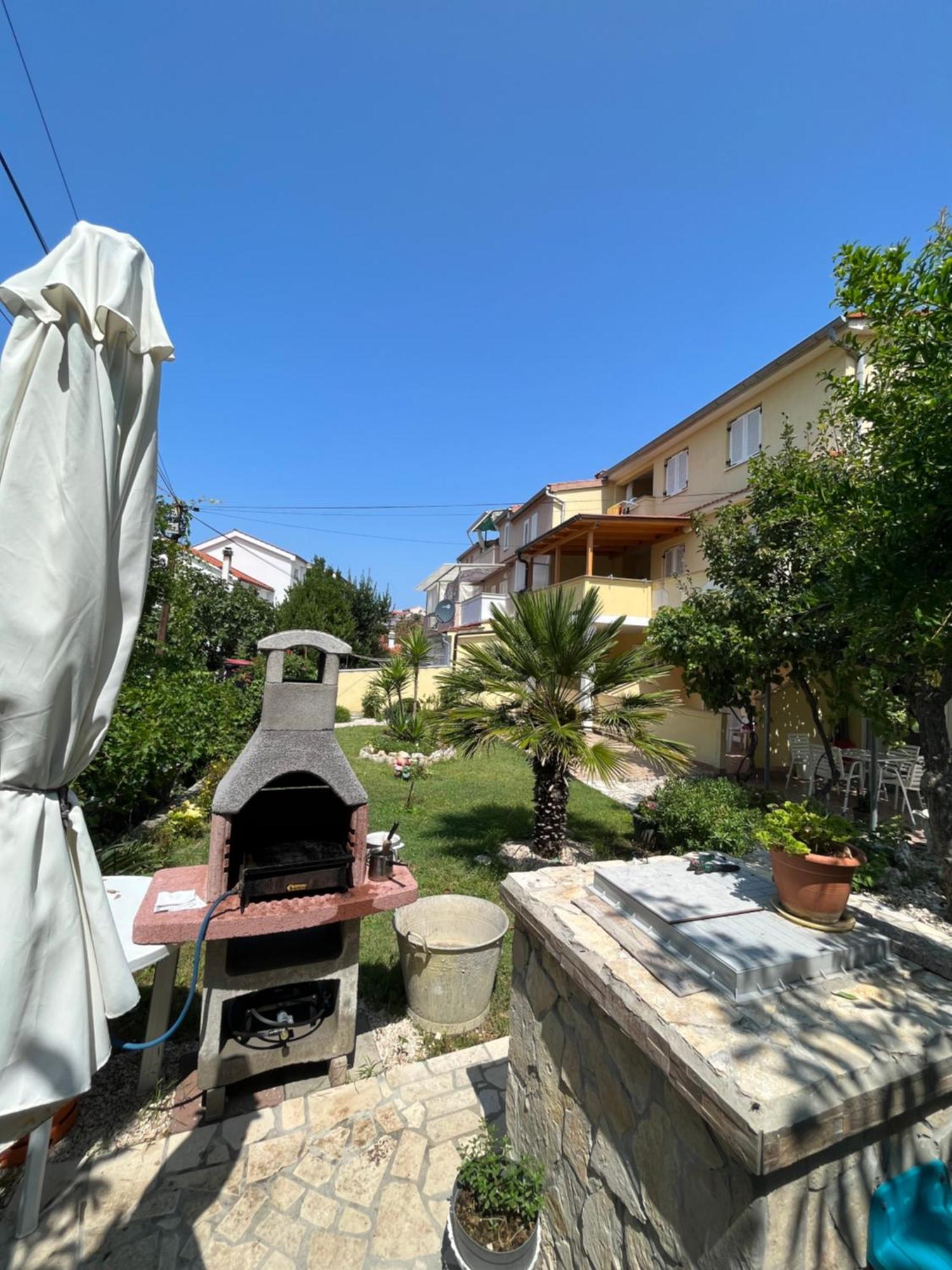 Apartments And Rooms Markovski Palit Eksteriør bilde